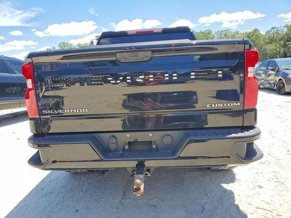 2022 CHEVROLET SILVERADO Custom