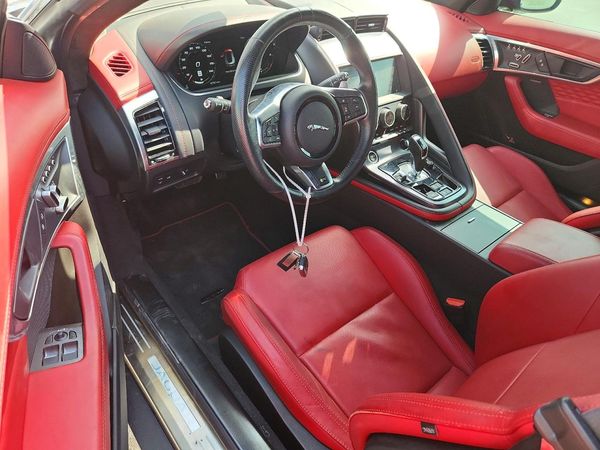 2022 JAGUAR F-TYPE R