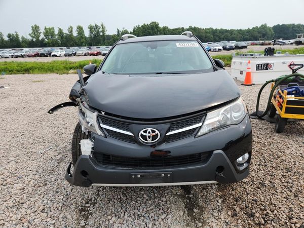 2015 TOYOTA RAV4