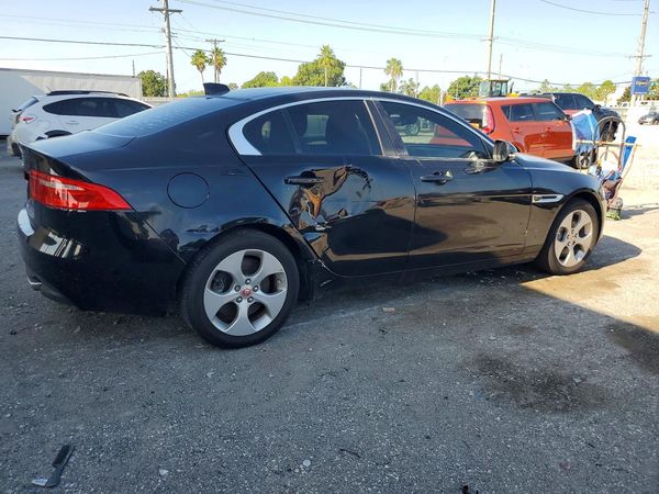 2017 JAGUAR XE