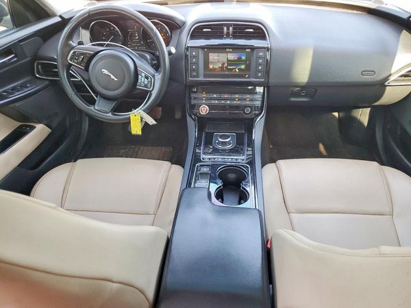2017 JAGUAR XE