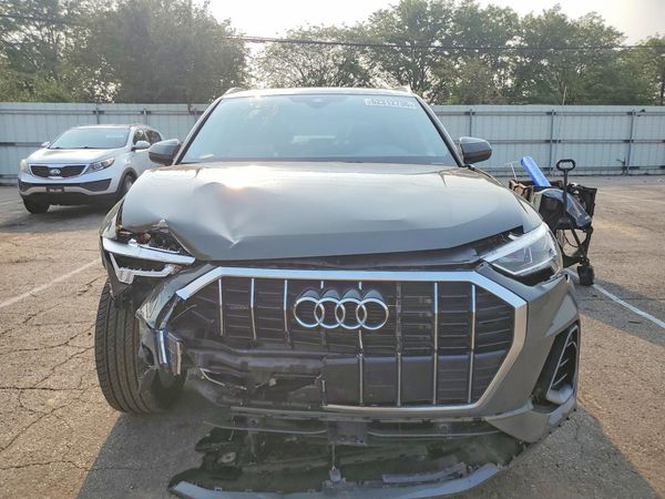 2023 AUDI Q3