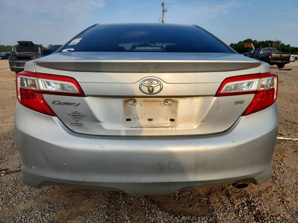 2014 TOYOTA CAMRY