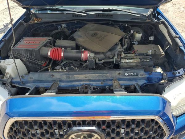 2018 TOYOTA TACOMA