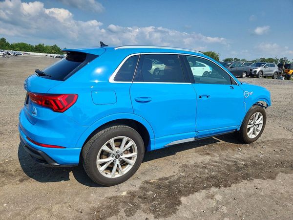 2022 AUDI Q3