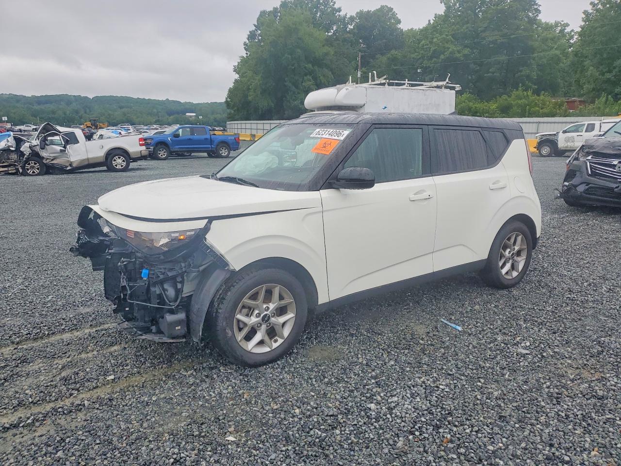 2024 KIA SOUL LX, S