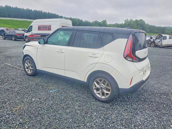 2024 KIA SOUL LX, S