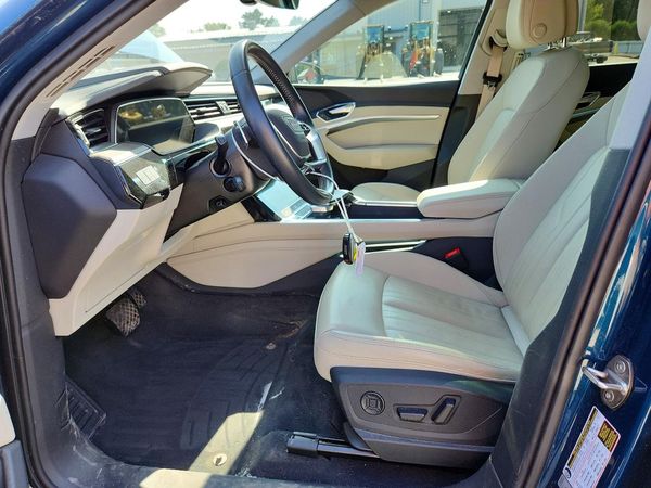 2021 AUDI E-TRON quattro Premium