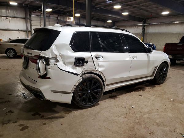 2020 BMW X7