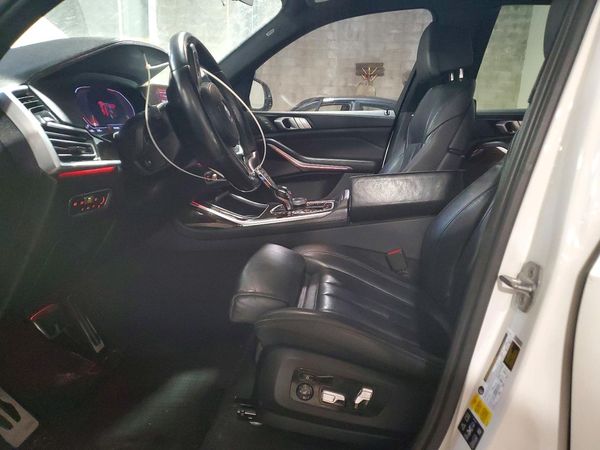 2020 BMW X7