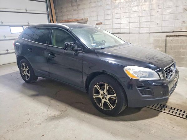 2013 VOLVO XC60