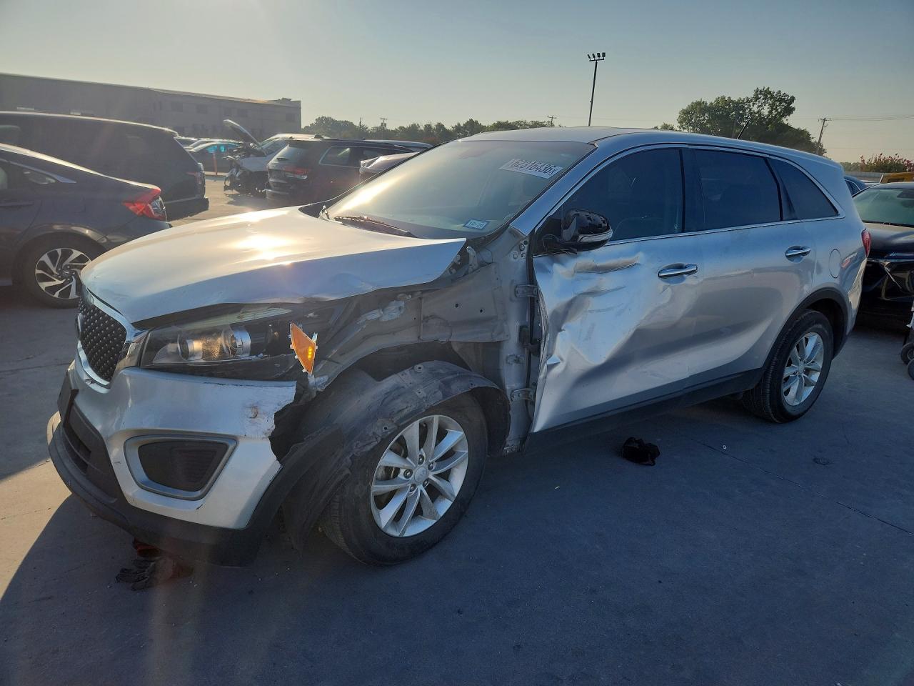 2017 KIA SORENTO L, LX
