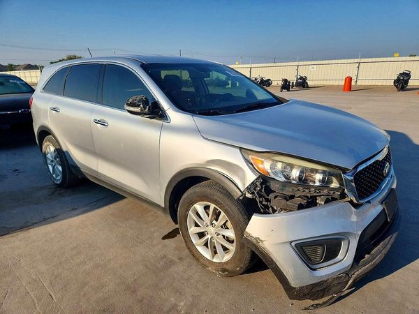 2017 KIA SORENTO L, LX