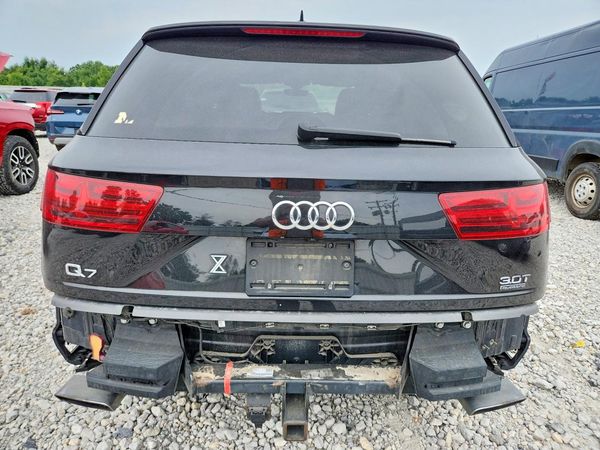 2018 AUDI Q7 quattro Premium Plus