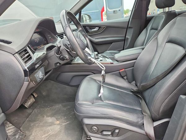 2018 AUDI Q7 quattro Premium Plus