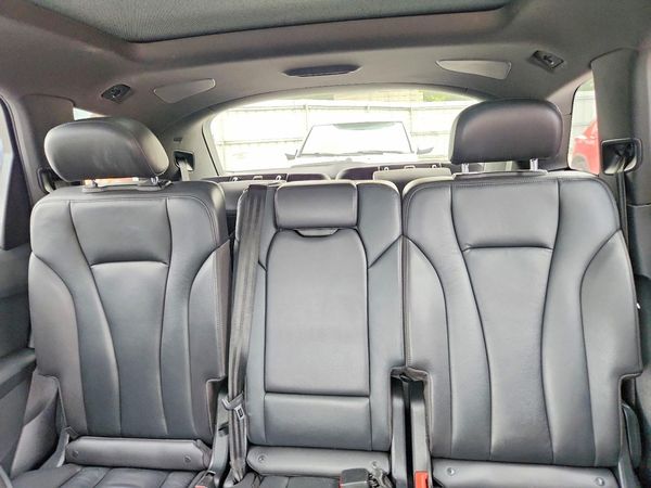2018 AUDI Q7 quattro Premium Plus