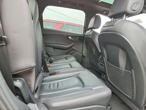 2018 AUDI Q7 quattro Premium Plus
