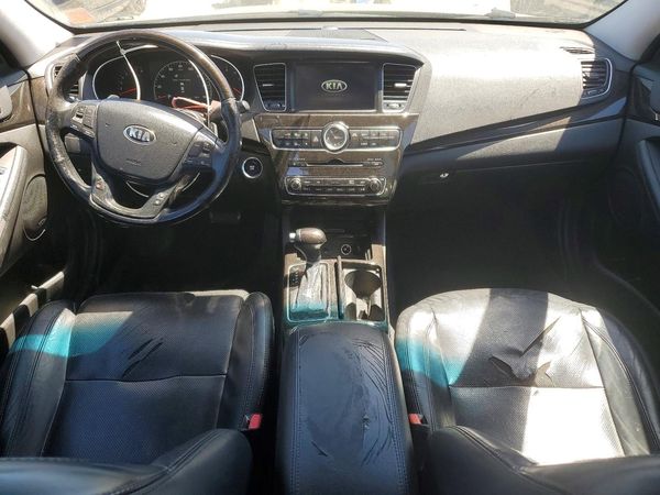 2014 KIA CADENZA