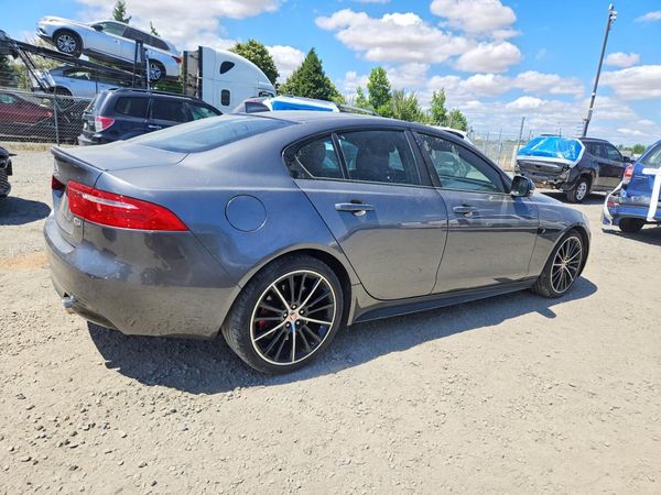 2019 JAGUAR XE