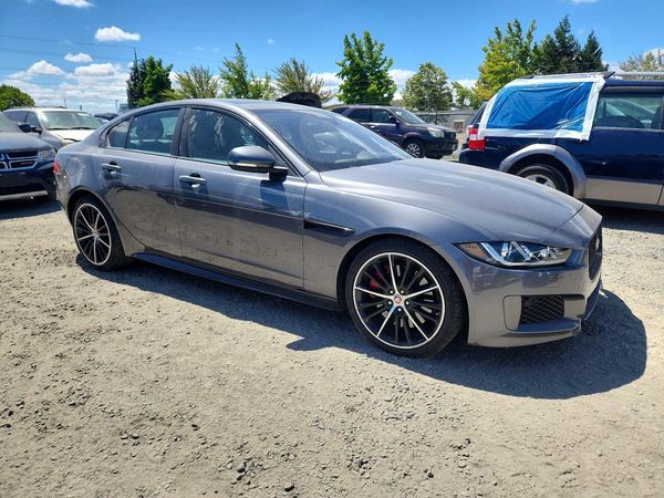 2019 JAGUAR XE