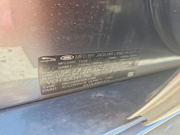 2019 JAGUAR XE