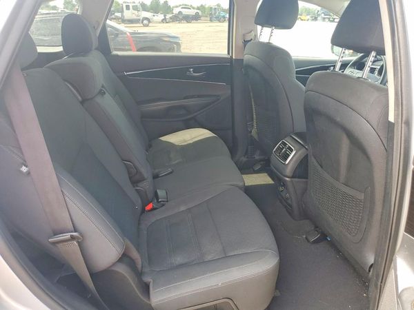 2019 KIA SORENTO L, LX, S