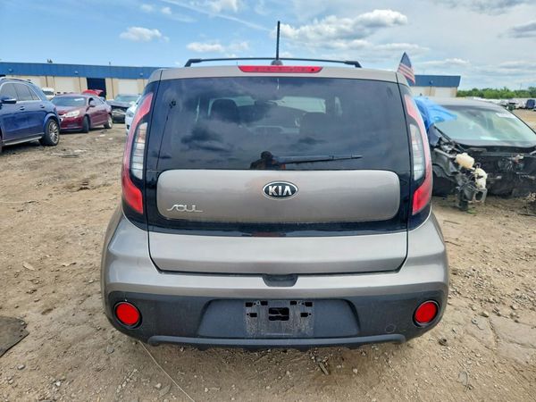 2018 KIA SOUL Base