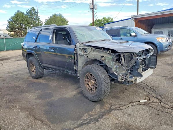 2022 TOYOTA 4RUNNER TRD Offroad