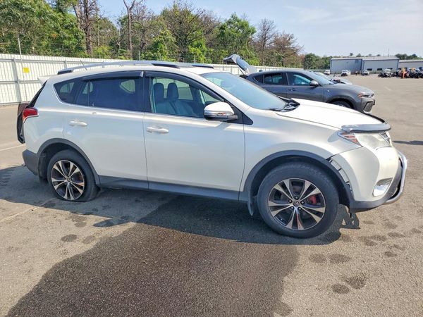 2015 TOYOTA RAV4