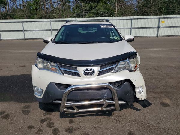 2015 TOYOTA RAV4