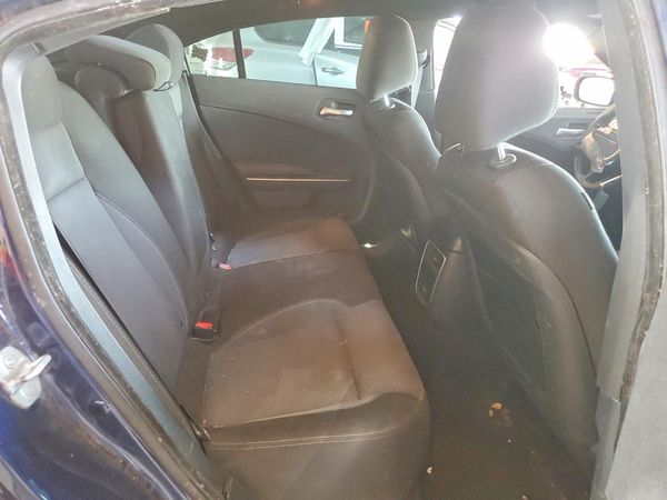 2015 DODGE CHARGER SE RWD