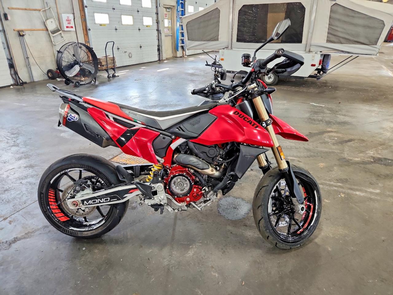 2024 DUCATI HYPERMOTARD
