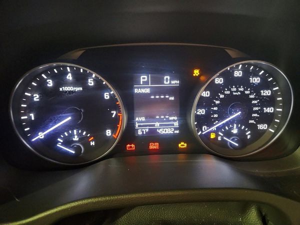 2017 HYUNDAI ELANTRA SE Base — ODOM