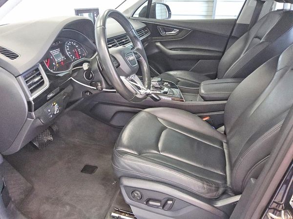 2017 AUDI Q7 quattro Premium Plus