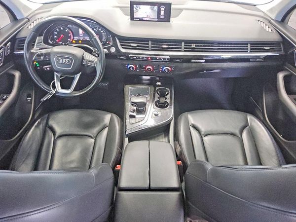 2017 AUDI Q7 quattro Premium Plus
