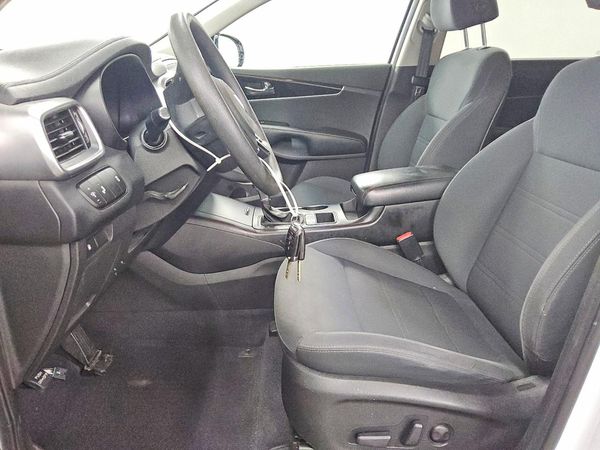 2019 KIA SORENTO L, LX, S