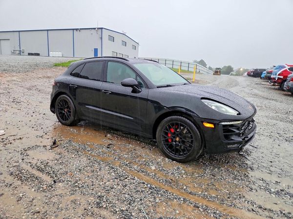 2018 PORSCHE MACAN Macan GTS