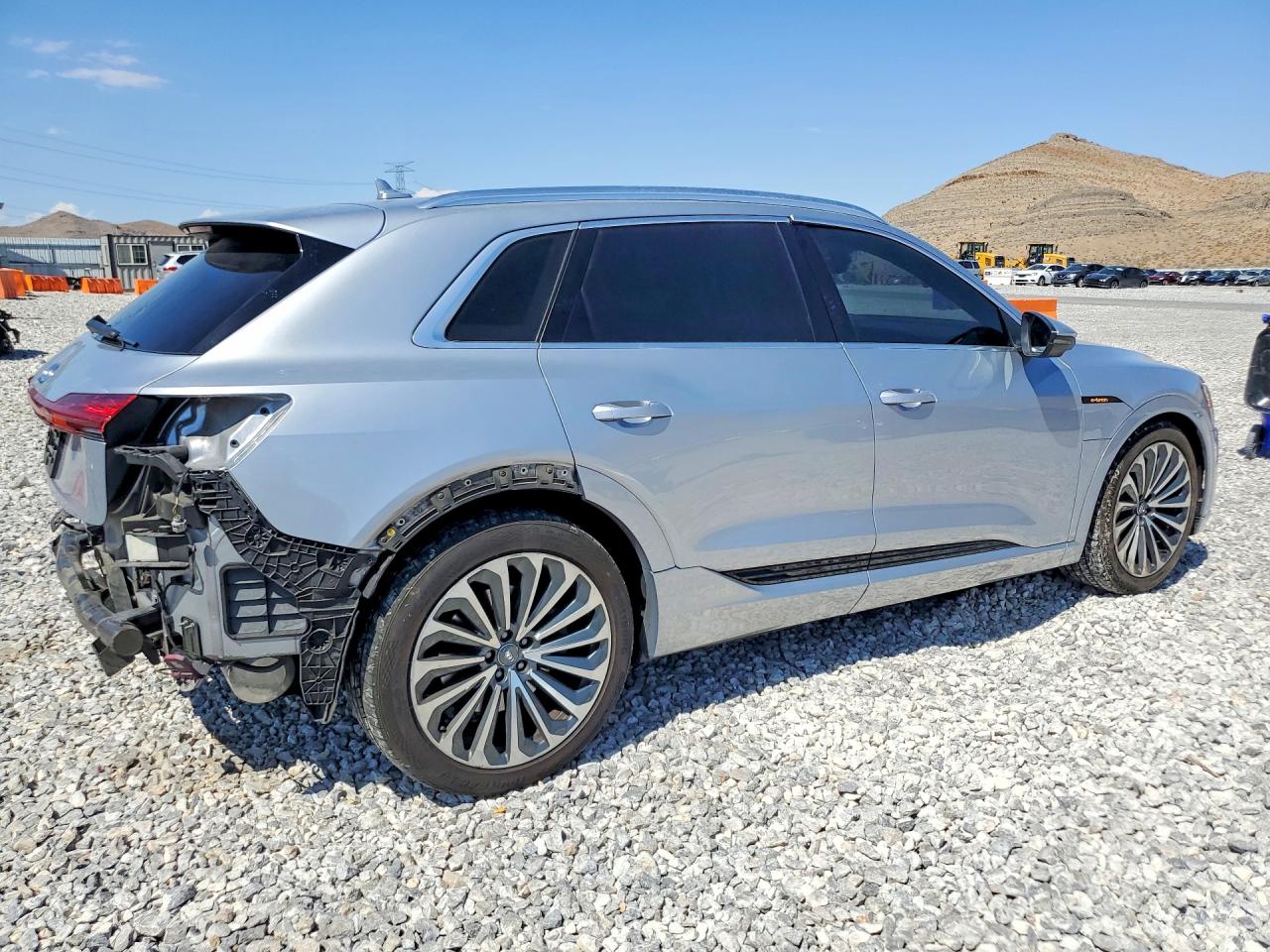 2019 AUDI E-TRON e-tron quattro Prestige