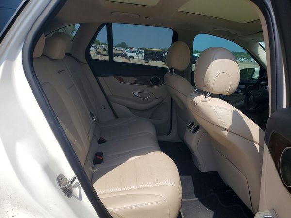 2018 MERCEDES-BENZ GLC GLC 300-4M