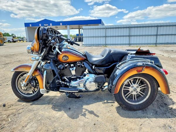 2024 HARLEY-DAVIDSON FL