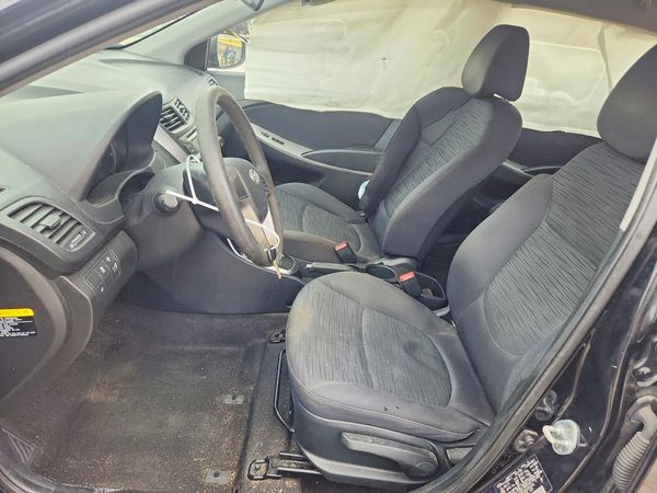 2017 HYUNDAI ACCENT SE Base