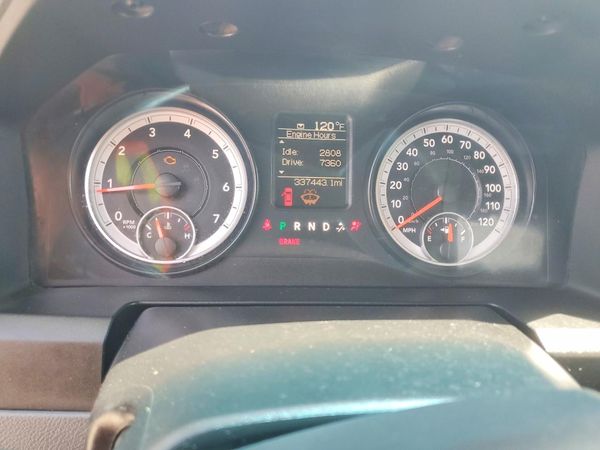 2015 RAM 1500 ST