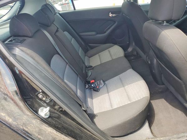 2016 KIA FORTE5 GL (Middle-Low Grade)