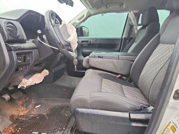 2018 TOYOTA TUNDRA SR/SR5