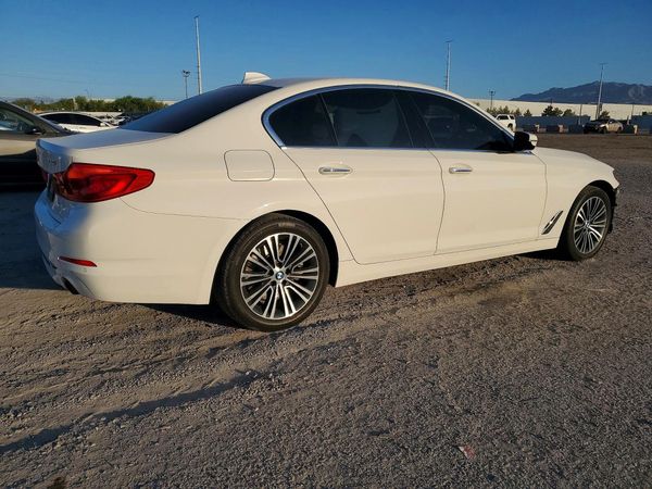 2018 BMW 530