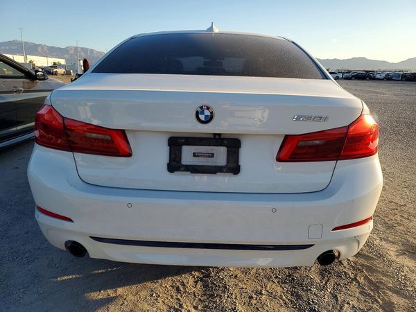 2018 BMW 530