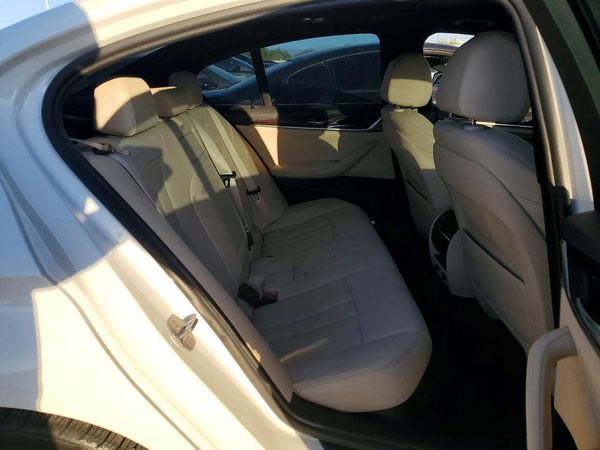 2018 BMW 530
