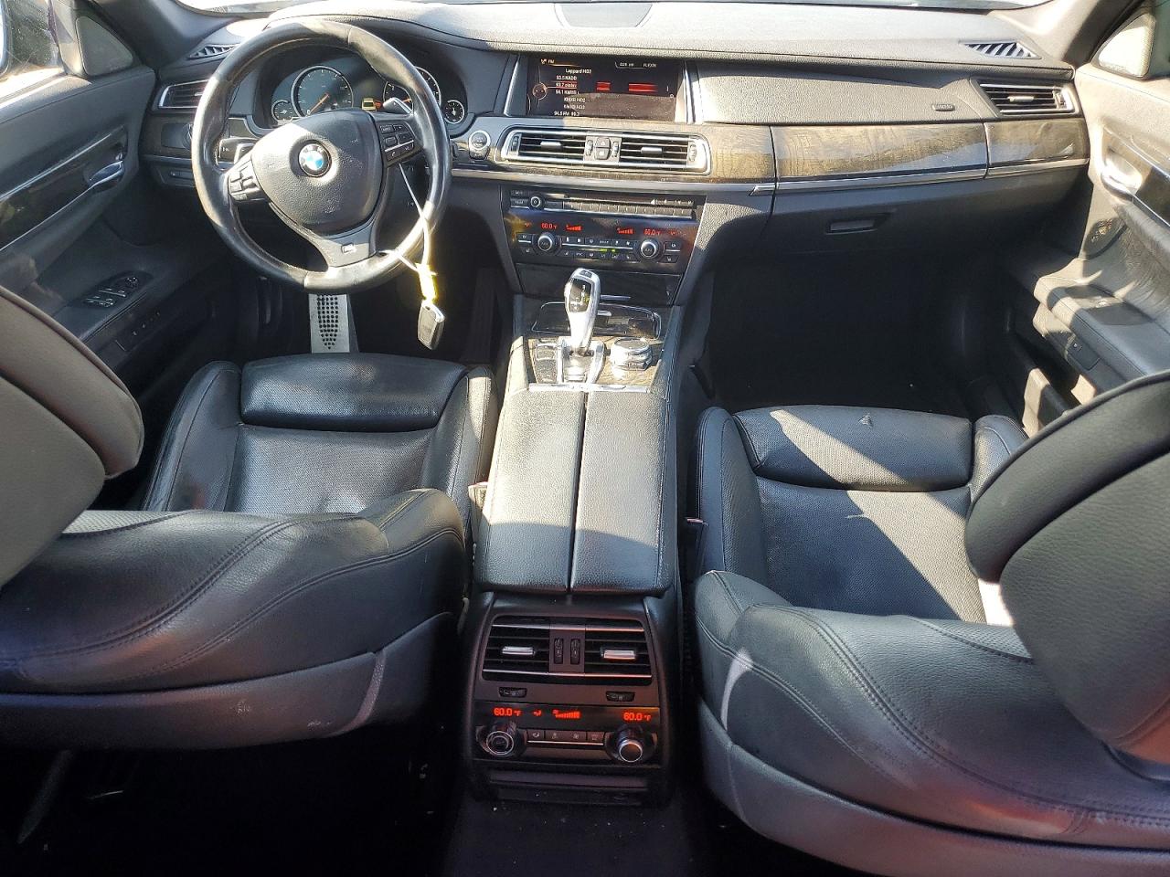 2015 BMW 740