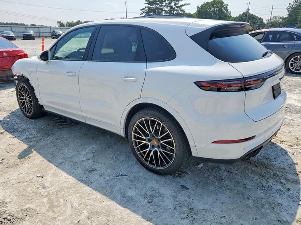 2021 PORSCHE CAYENNE S