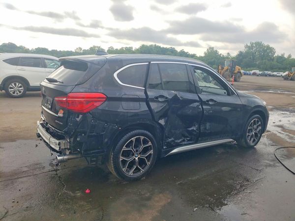 2022 BMW X1